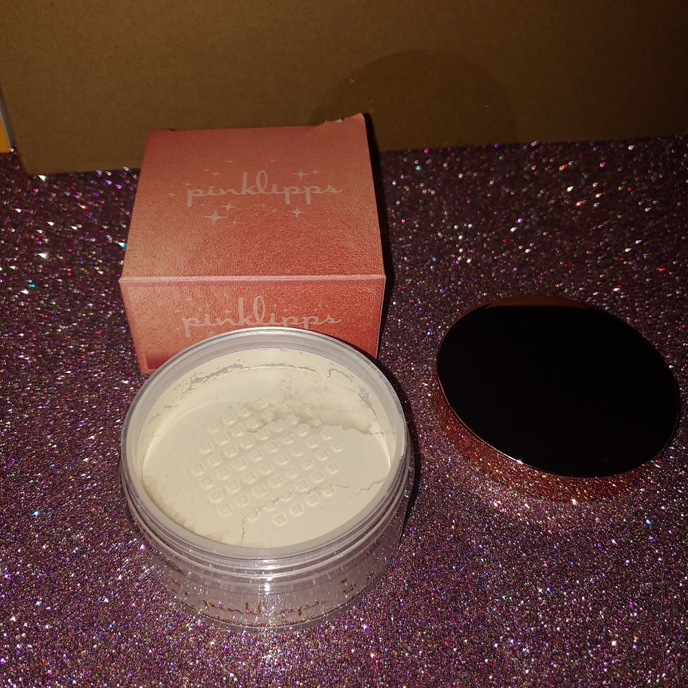 PINKLIPPS PINK LIPPS COSMETICS Loose Setting Powder Translucent - Picture 2 of 6